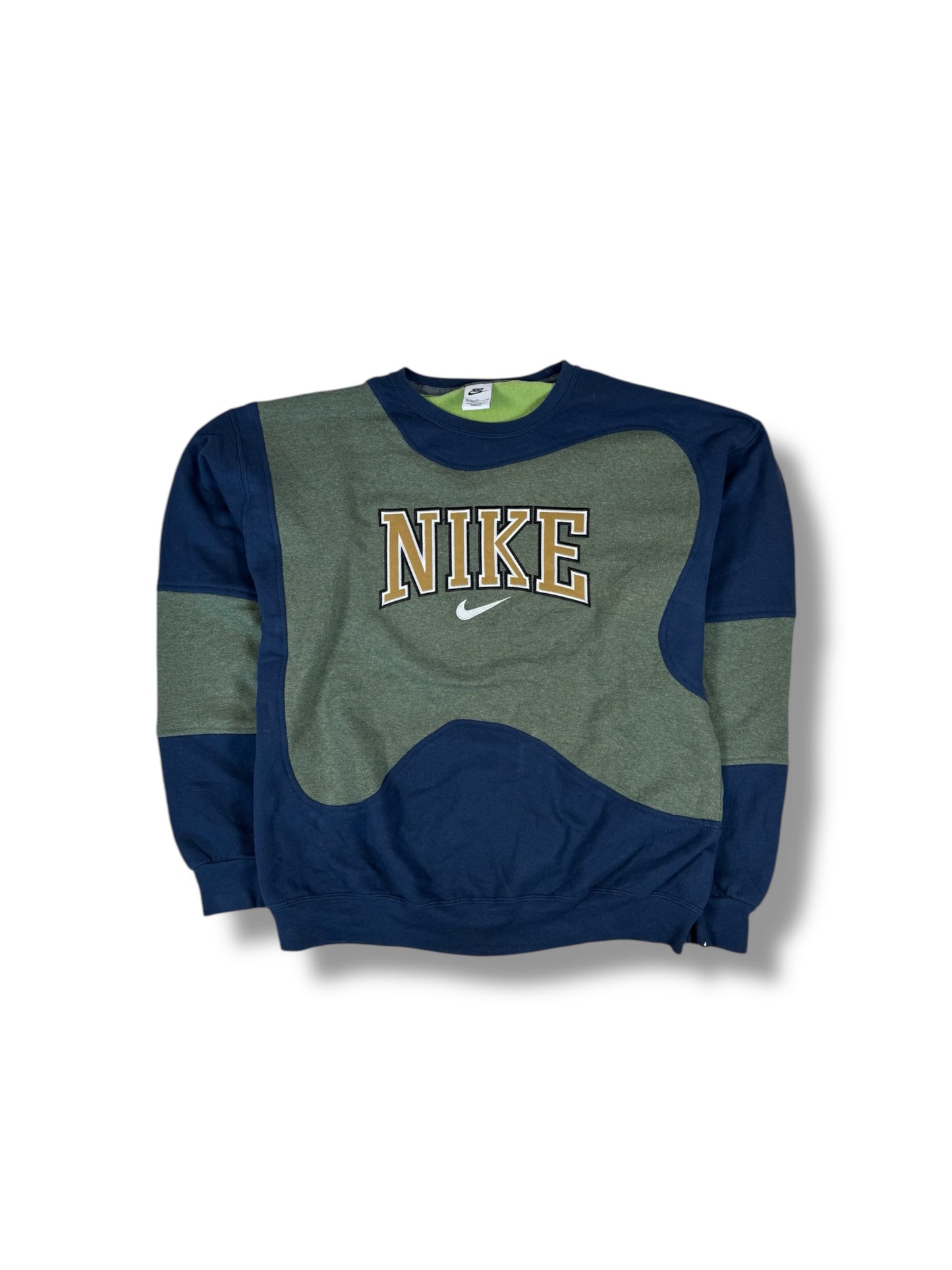 Nike Sweater (XL)